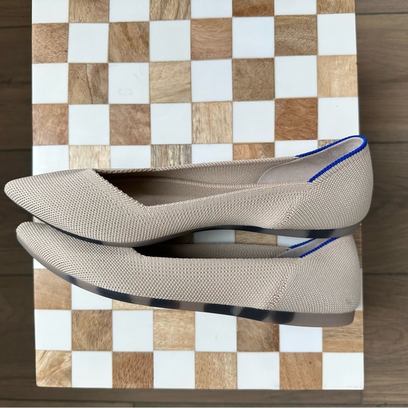 Rothy’s The Point Flats Women’s 8 Ecru Beige Machine Washable Eco Knit Shoes EUC - Picture 4 of 13